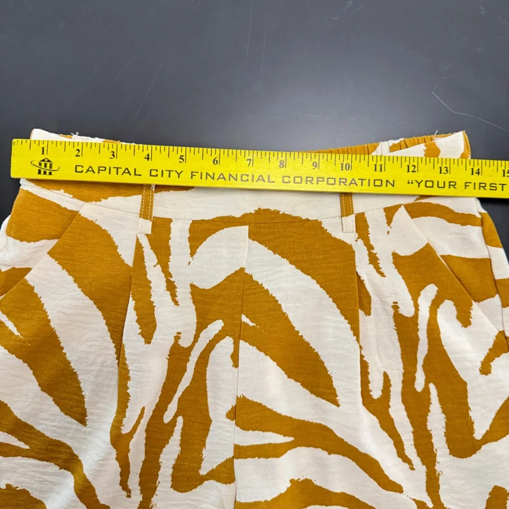 C by One Wide-Leg Animal Print Culotte Crop Pants Cream Brown Tiger Small - Picture 12 of 13